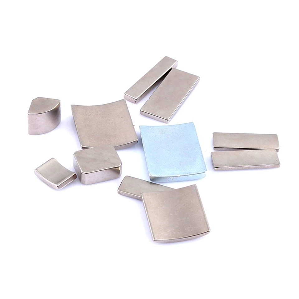 Pastāvīgais loka magnēts